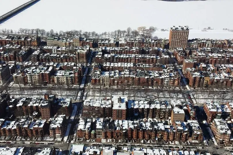 Back Bay Grand Avenues