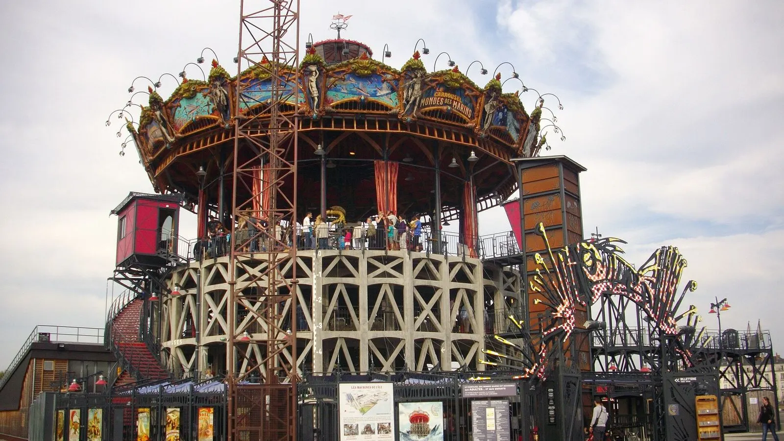 Carrousel des Mondes Marins