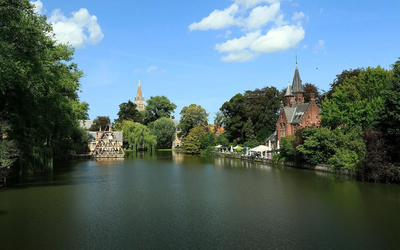 Our Lady, the Beguinage and the Minnewater