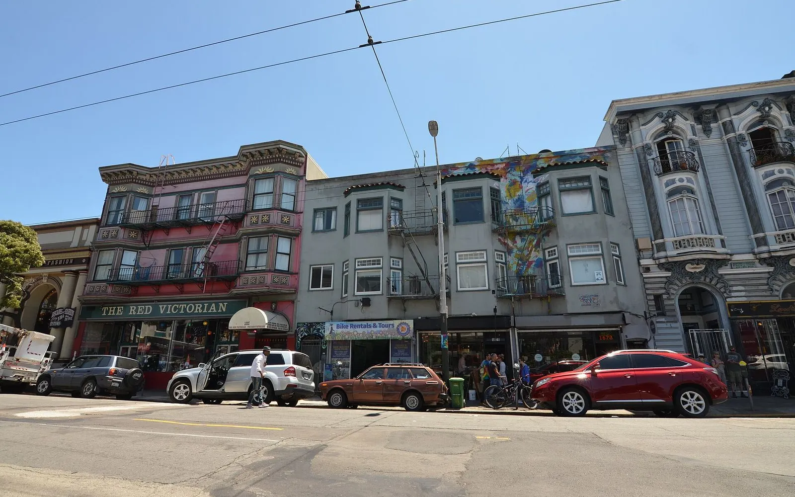 Haight-Ashbury: Stones, Song, and Victorians