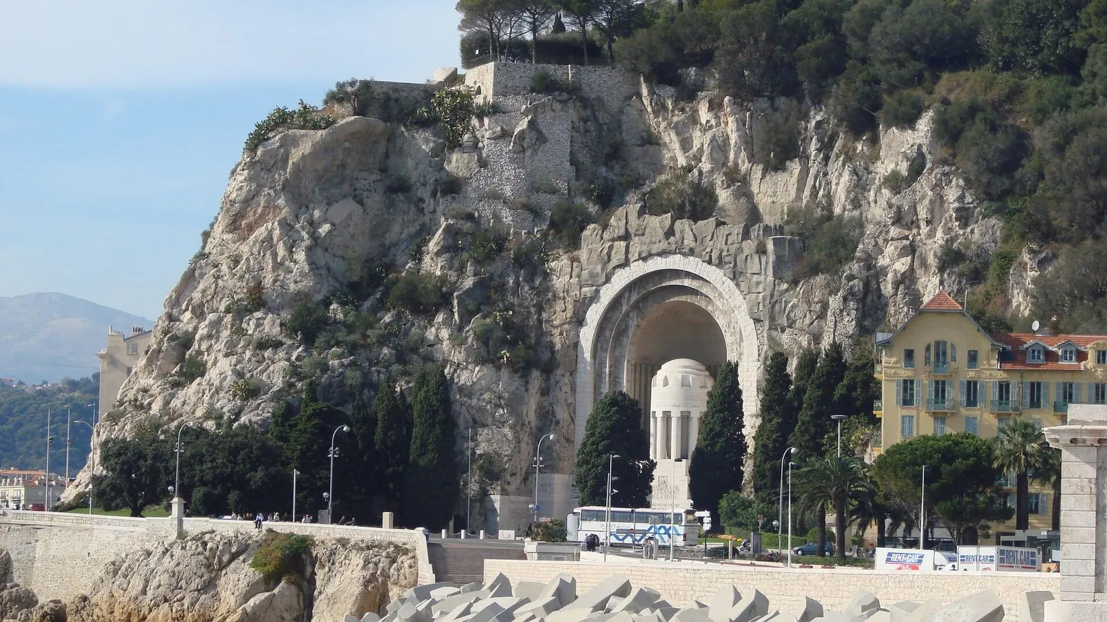 Monument aux Morts de Rauba-Capeù