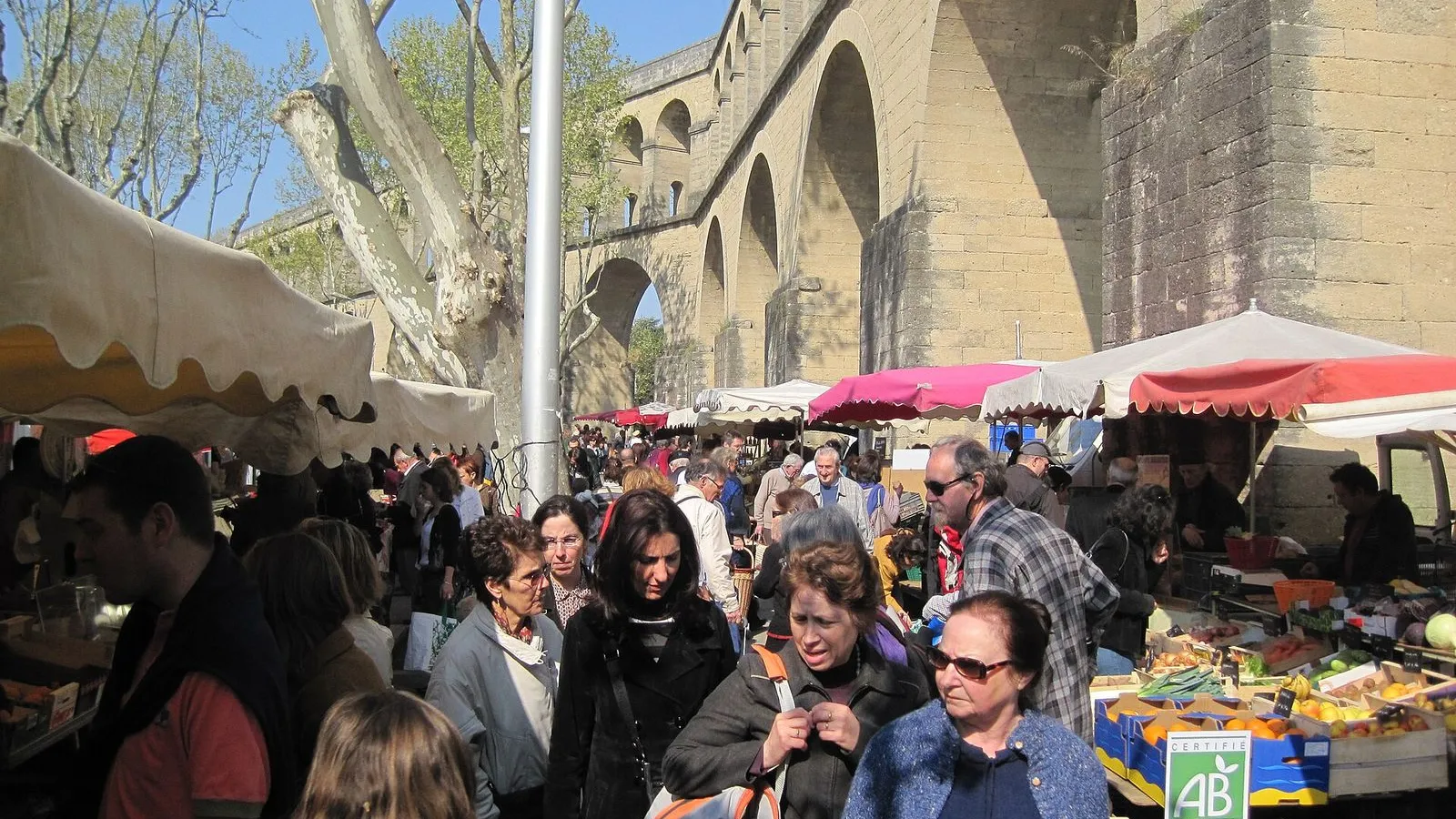 Marché des Arceaux