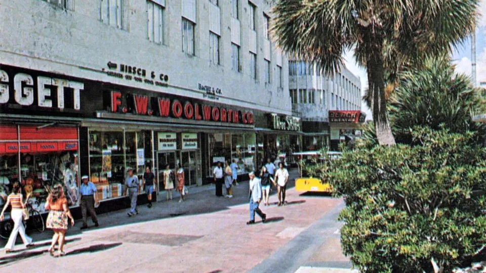 Lincoln Road Mall