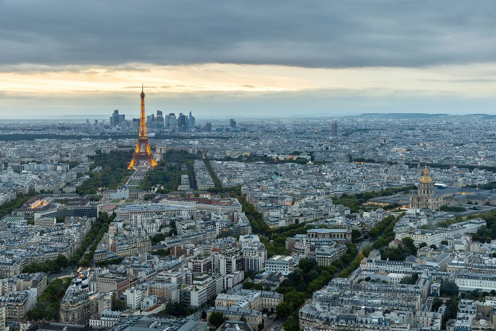 Art, Empire, and Iron: The 7th Arrondissement Walk