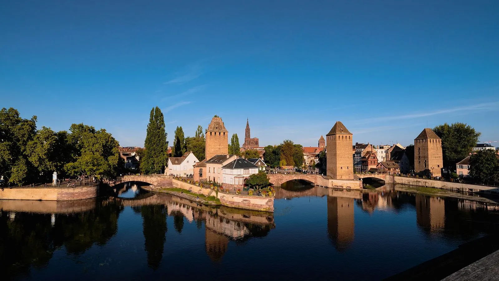 Ponts Couverts
