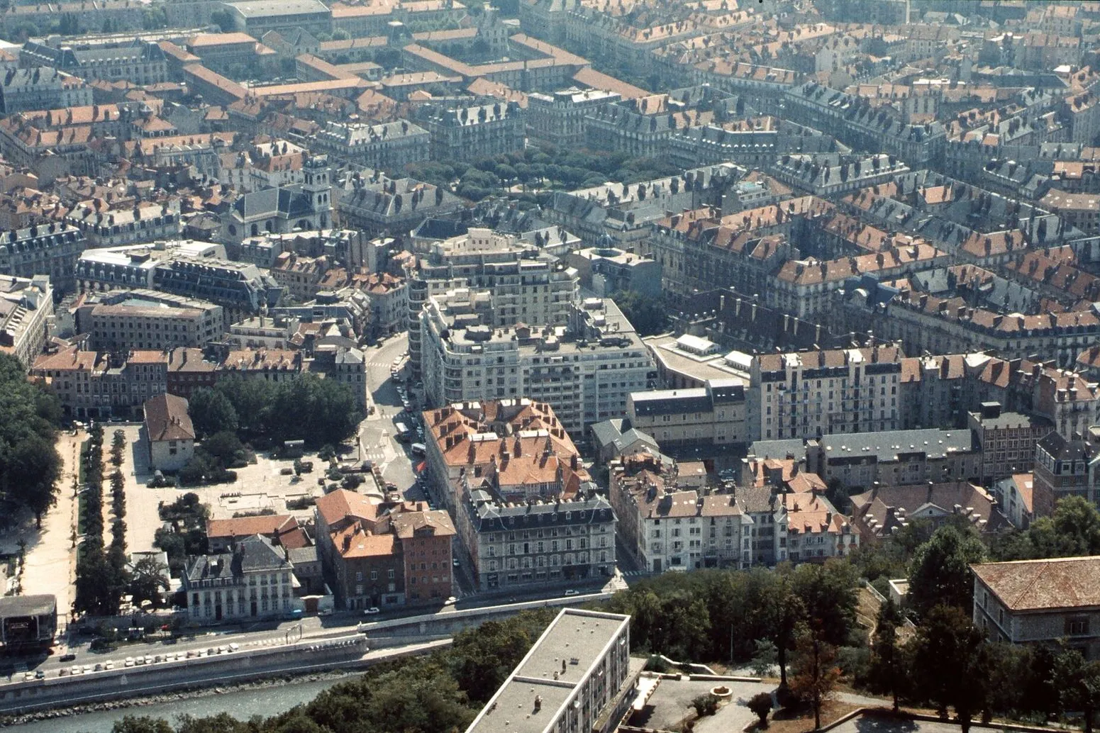 The Bastille and Saint-Laurent
