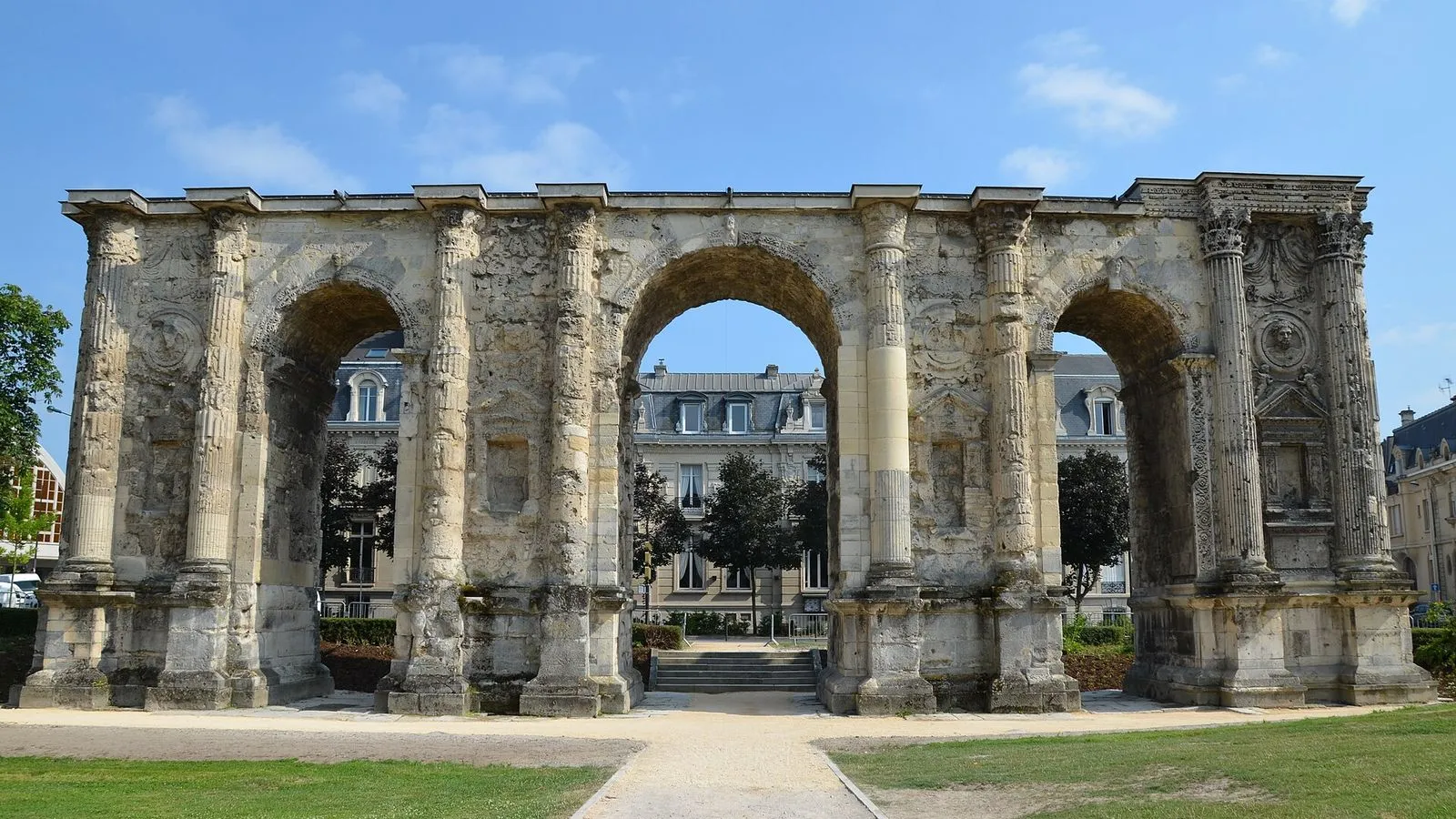 Porte de Mars